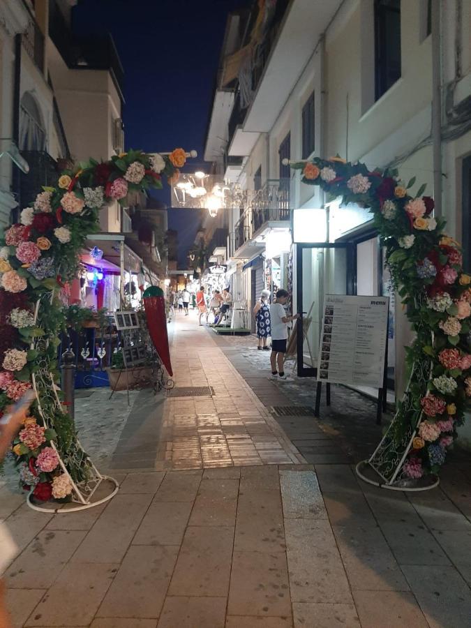 La Vie En Rose - Casa Vacanze Diamante Luaran gambar