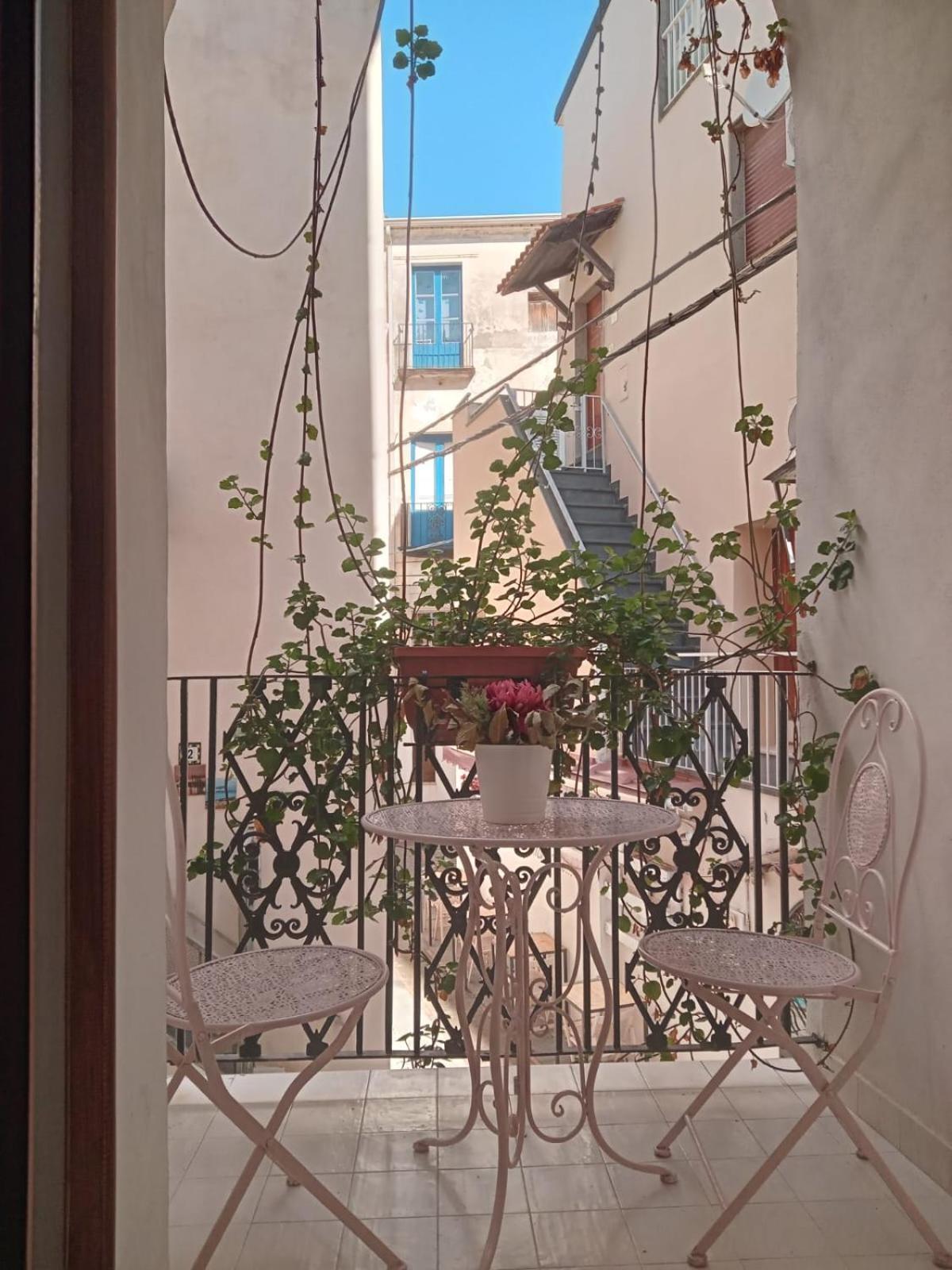 La Vie En Rose - Casa Vacanze Diamante Luaran gambar